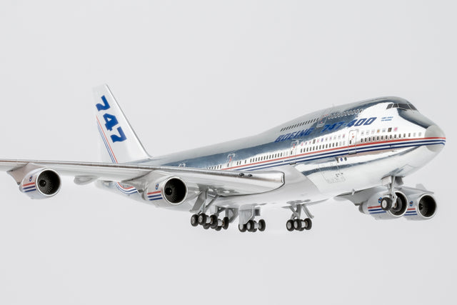 NG Models The Boeing Company Boeing House Colors Boeing 747-400 N401PW (Ultimate) 1/400 Aircraft Scale Model