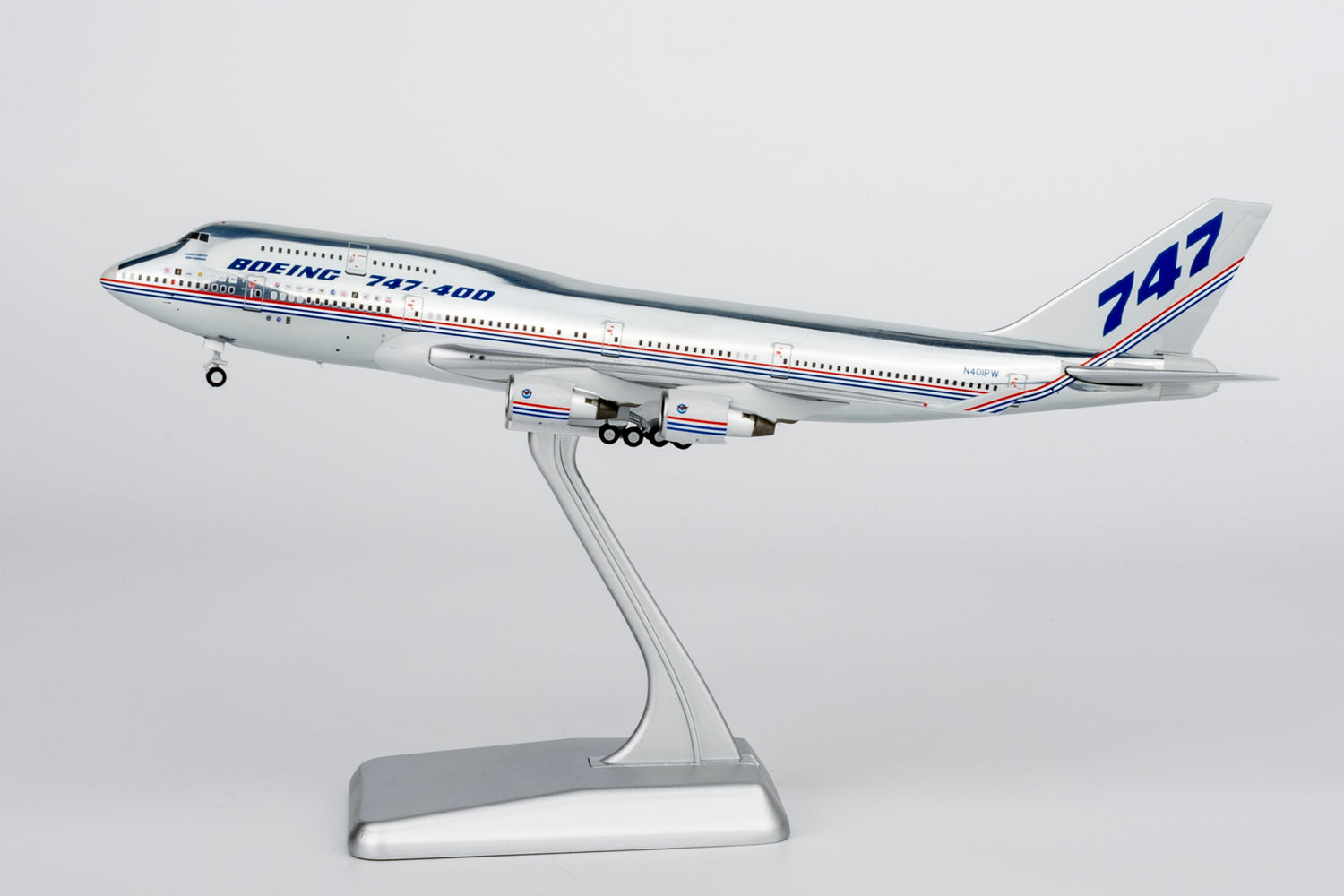 NG Models The Boeing Company Boeing House Colors Boeing 747-400 N401PW (Ultimate) 1/400 Aircraft Scale Model