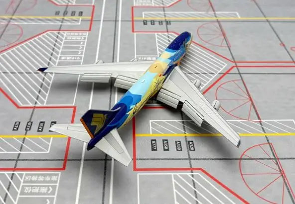 HX Models Singapore Airlines Boeing B747-400 9V-SPK "Tropical" Flaps-Down Version 1/400 Scale