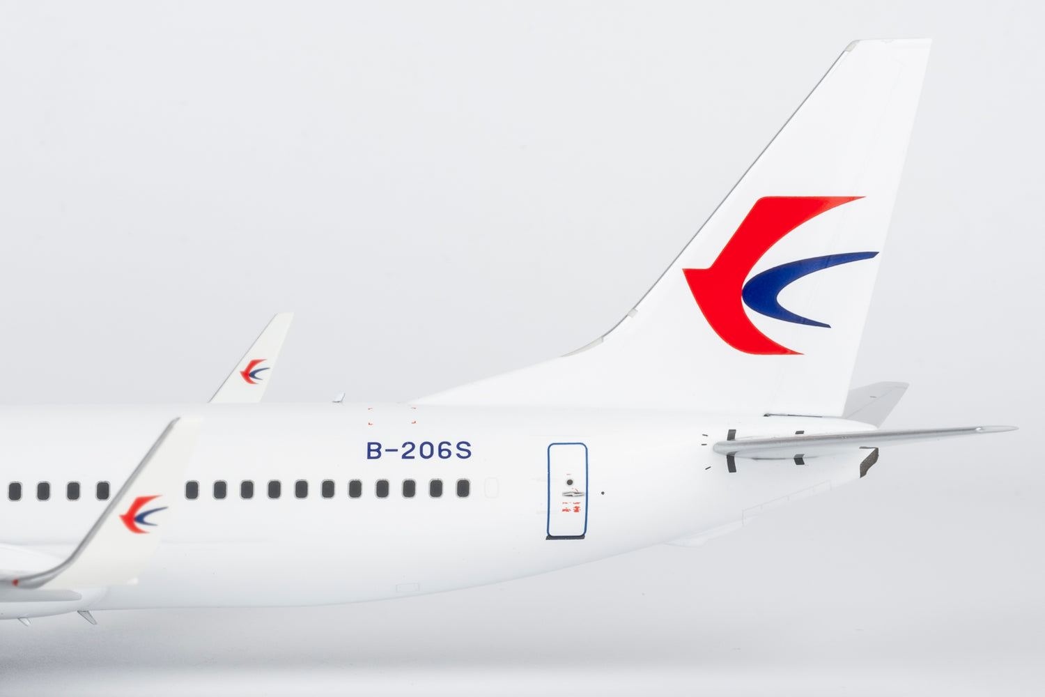 NG Models China Eastern Airlines Boeing 737-800/w B-206S 1/200 Aircraft Scale Model