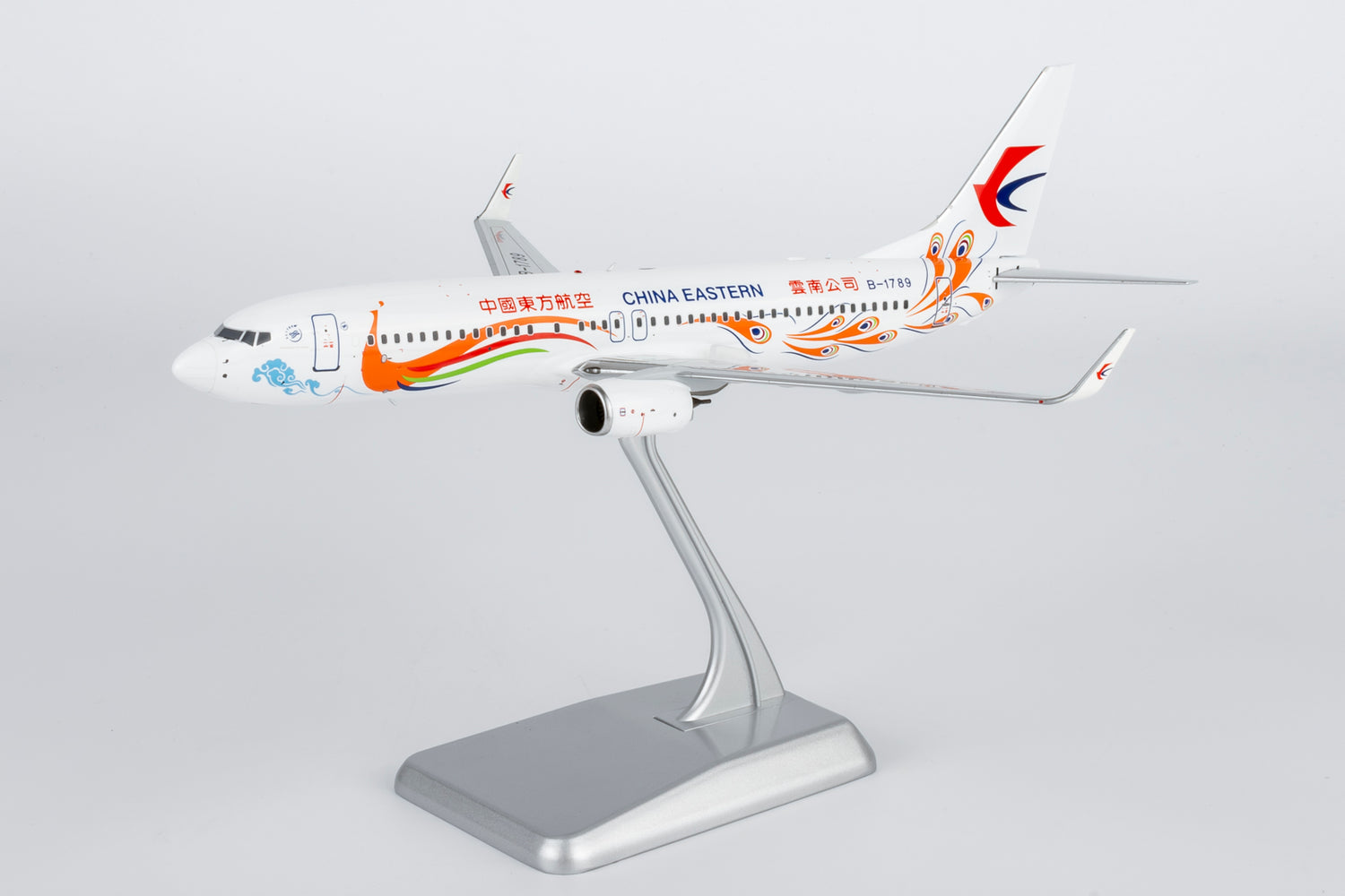 NG Models China Eastern Airlines "Orange Peacock" livery Boeing 737-800/w B-1789 1/200 Aircraft Scale Model