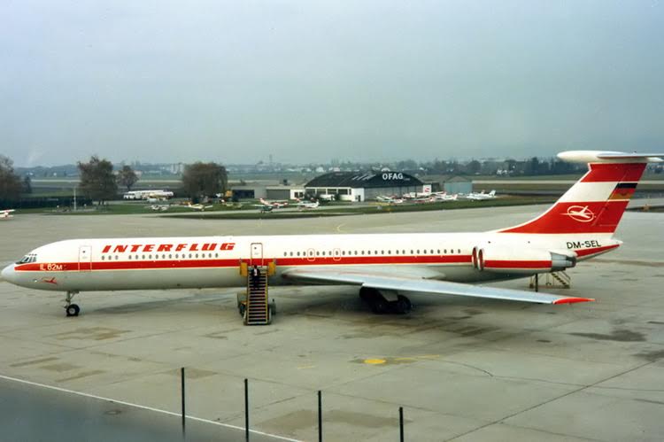 Phoenix Interflug Ilyushin IL-62M DM-SEL 1/400 Aircraft Scale Model