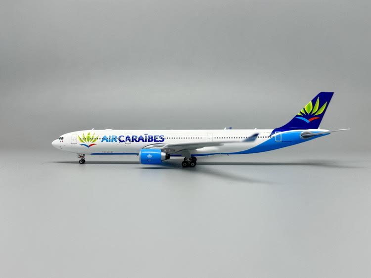 Phoenix Air Caraibes Airbus A330-300 F-HPUJ 1/400 Aircraft Scale Model