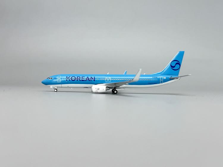 Phoenix Korean Air Boeing B737-900 HL8248 1/400 Scale