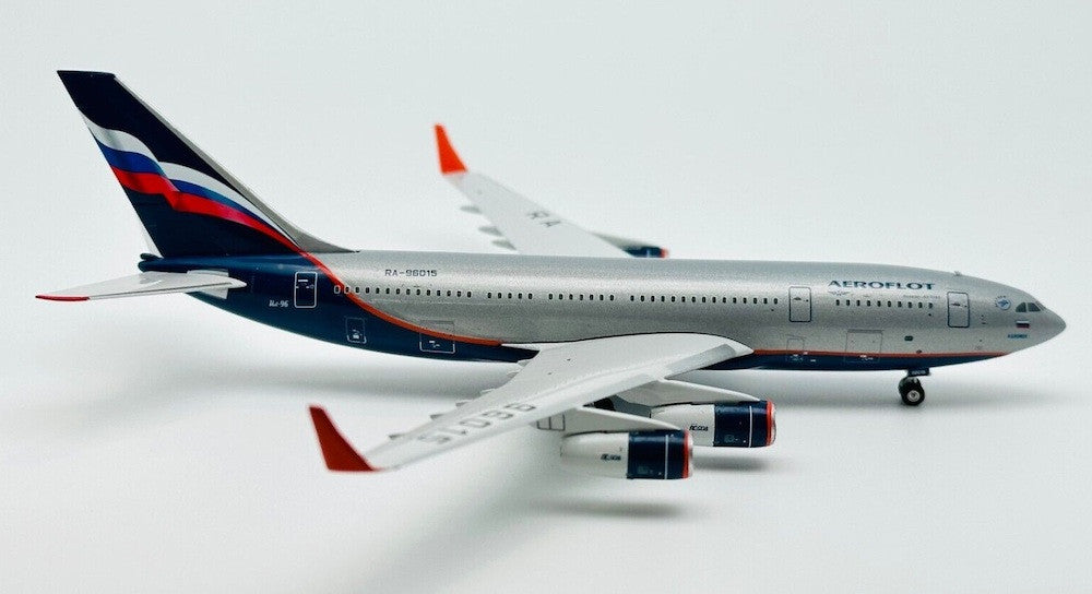Phoenix Aeroflot Ilyushin IL-96-300 RA-96015 1/400 Aircraft Scale Model