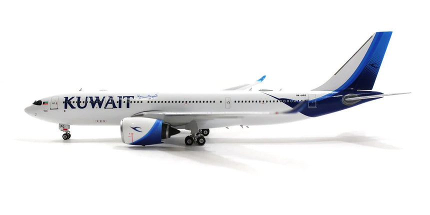 Phoenix Kuwait Airways Airbus A330-800Neo 9K-APG 1/400 Aircraft Scale Model