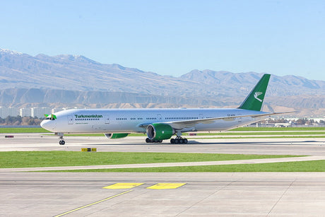 Phoenix Turkmenistan Airlines Boeing 777-300ER EZ-A781 1/400