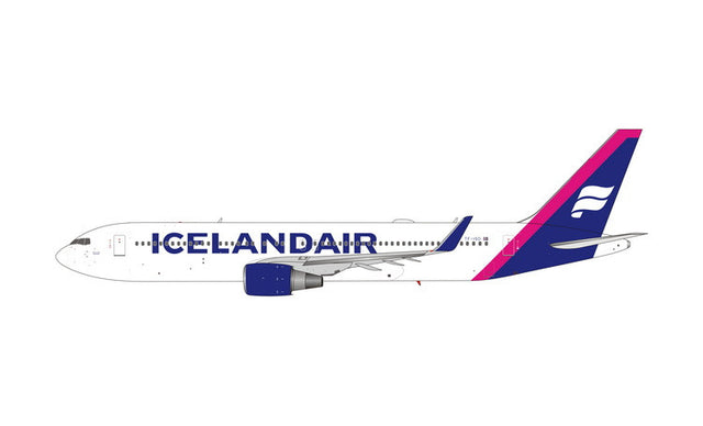 Phoenix Icelandair Boeing 767-300ER Magenta TF-ISO 1/400 Aircraft Scale Model
