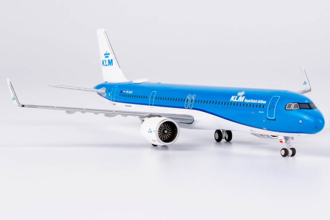 NG Models KLM Royal Dutch Airlines "Koninginnepage / Swallowtail" Airbus A321neo PH-AXA 1/400 Aircraft Scale Model
