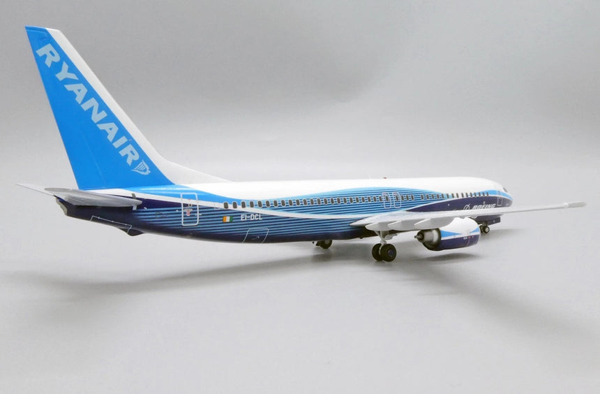 JC Wings Ryanair Boeing 737-800 "Dreamliner" (EI-DCL) 1/200 Aircraft Scale Model