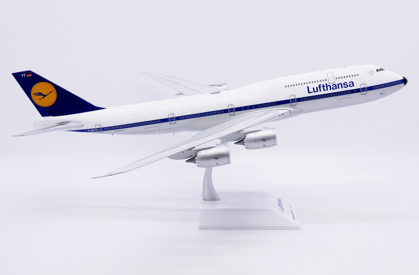 JC Wings Lufthansa Boeing 747-8i Retro D-ABYT 1/200 Aircraft Scale Model