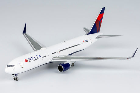 NG Models Delta Air Lines Boeing 767-300ER/w N174DN with PW4000 engines 1/400 Aircraft Scale Model