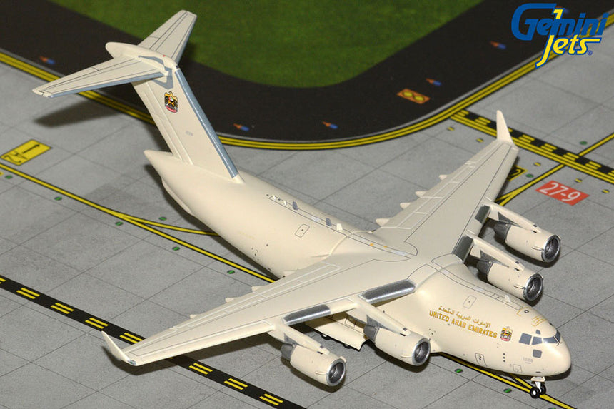 GeminiJets United Arab Emirates Air Force Boeing C-17 Globemaster III 1228 1/400 Aircraft Scale Model
