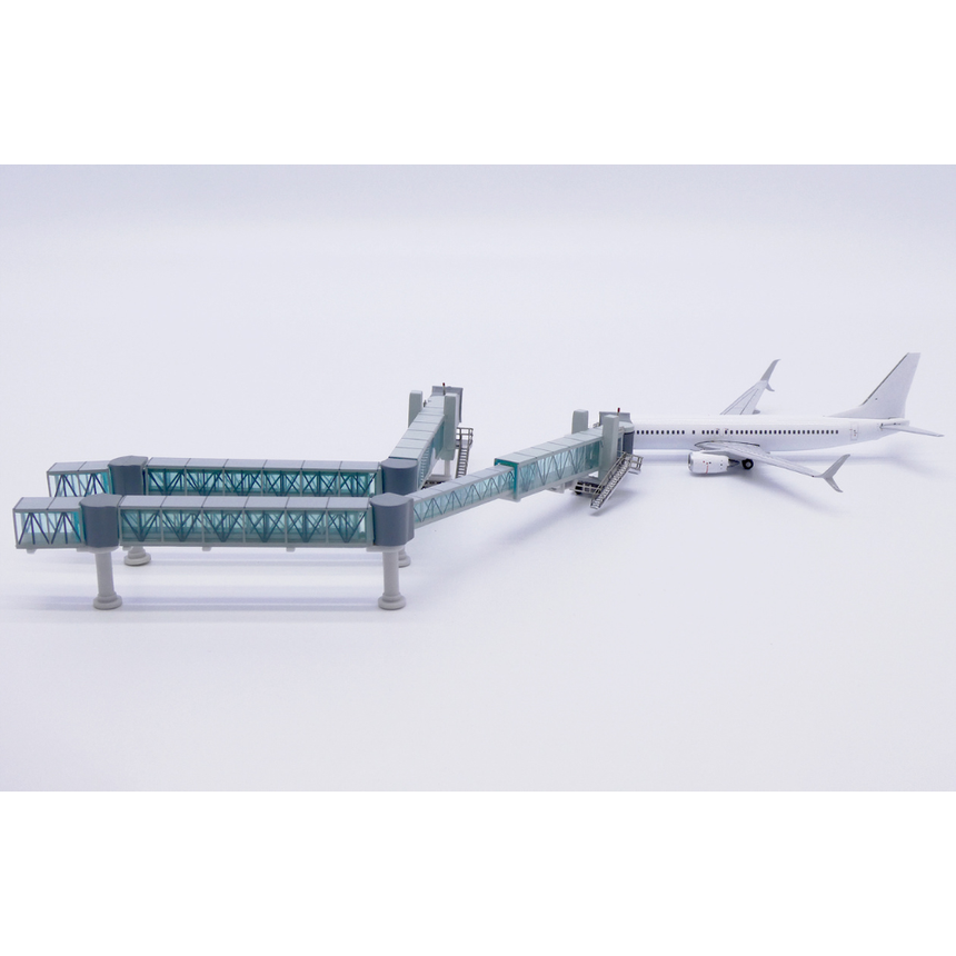 JC Wings Air Passenger Bridge B737 (Green) 1/400 Scale Model Accessory
