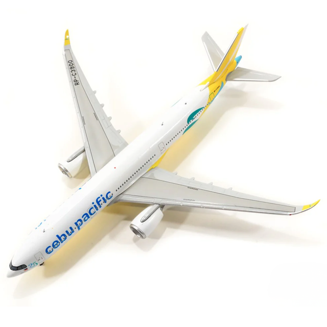 GeminiJets Cebu Pacific Airbus A330-900neo RP-C3900 1/400 Aircraft Scale Model