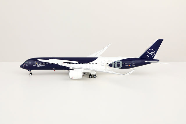 SQ Wings Lufthansa Airbus A350-900 D-AIXL 1/200 Aircraft Scale Model