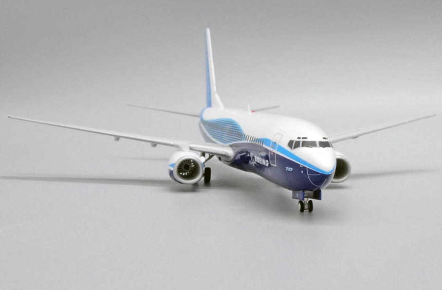 JC Wings Ryanair Boeing 737-800 "Dreamliner" (EI-DCL) 1/200 Aircraft Scale Model