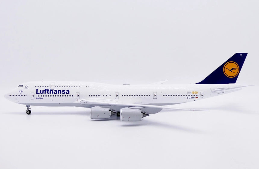 JC Wings Lufthansa Boeing 747-8i "1500th Boeing 747" (D-ABYP) 1/200 Aircraft Scale Model