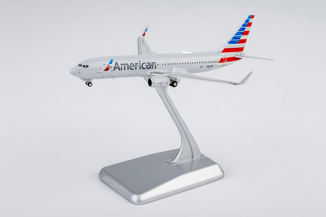 NG Models American Airlines Boeing 737-800 N883NN Ultimate 1/400 Aircraft Scale Model