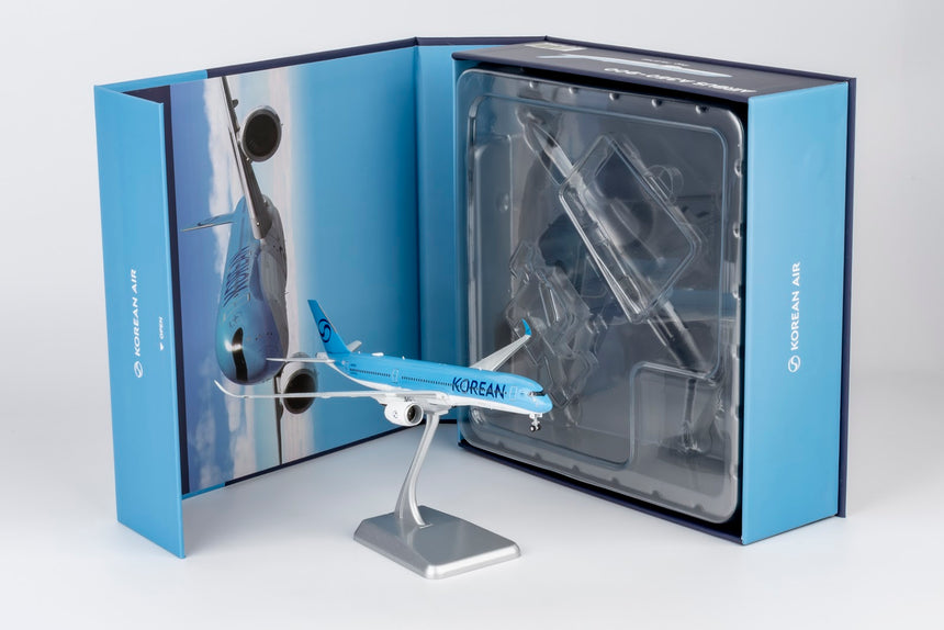 NG Models Korean Air Airbus A350-900 HL8746 New Livery; (Ultimate) 1/400 Aircraft Scale Model