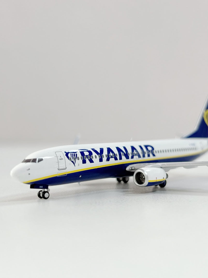 Ryanair Boeing 737-800 G-RUKB 47cm Aircraft Model