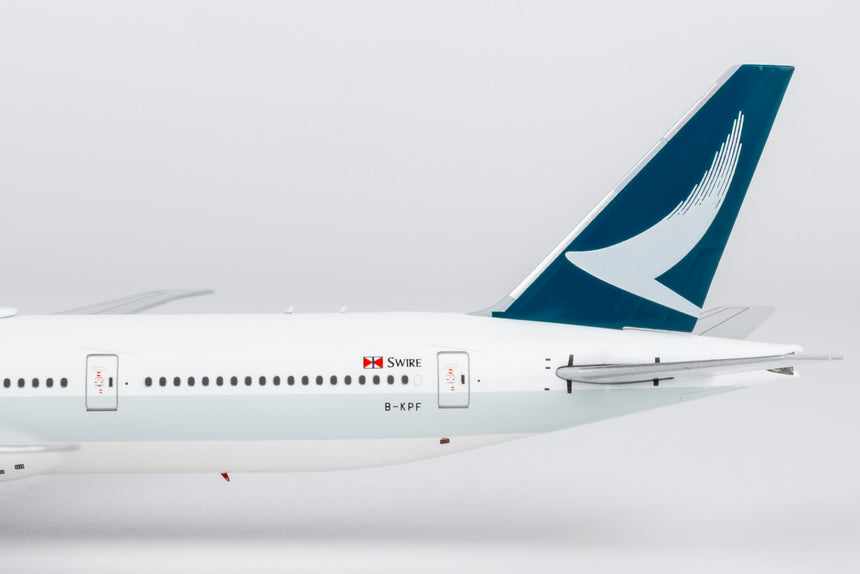NG Models Cathay Pacific Airways Boeing 777-300ER B-KPF Ultimate 1/400 Aircraft Scale Model