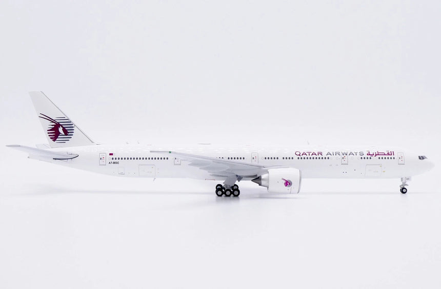JC Wings Qatar Airways Boeing 777-300ER "All White" (A7-BOC) 1/400 Aircraft Scale Model