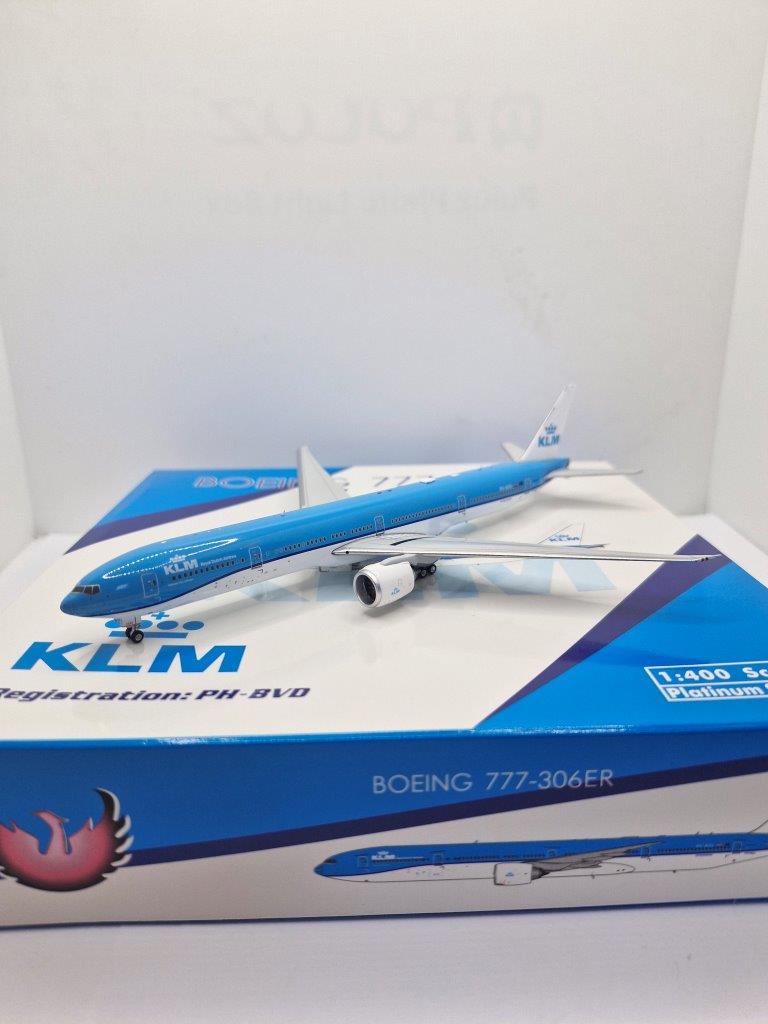 Phoenix KLM Boeing B777-300ER PH-BVD 1/400 Aircraft Scale Model