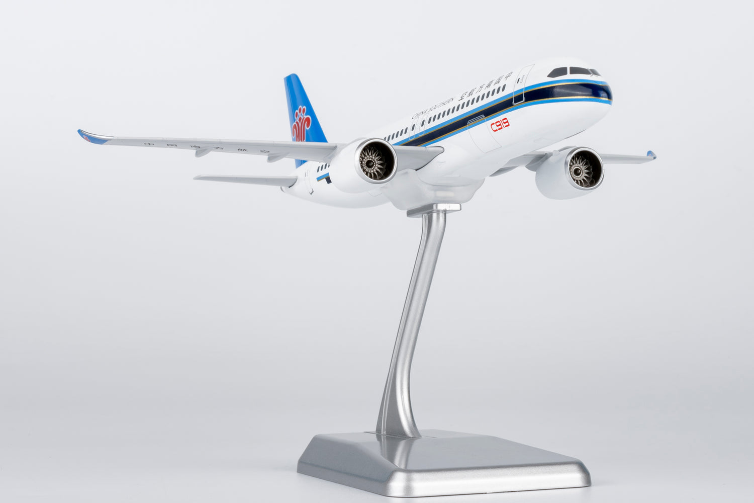 NG Models China Southern Airlines (without gears and antennas) COMAC C919 B-919J 1/240 Aircraft Scale Model
