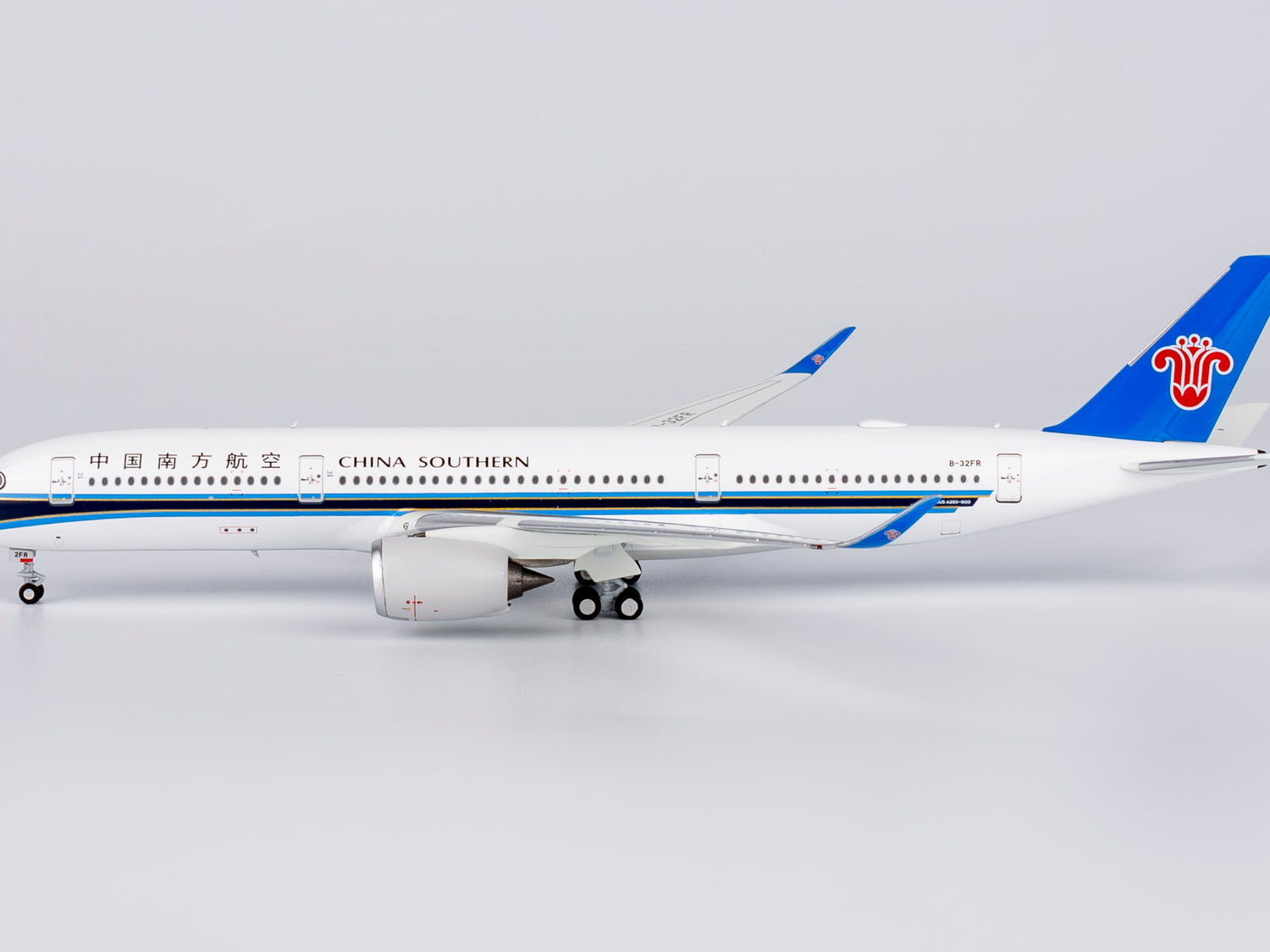 NG Models China Southern Airlines Airbus A350-900 B-32FR 1/400 Scale