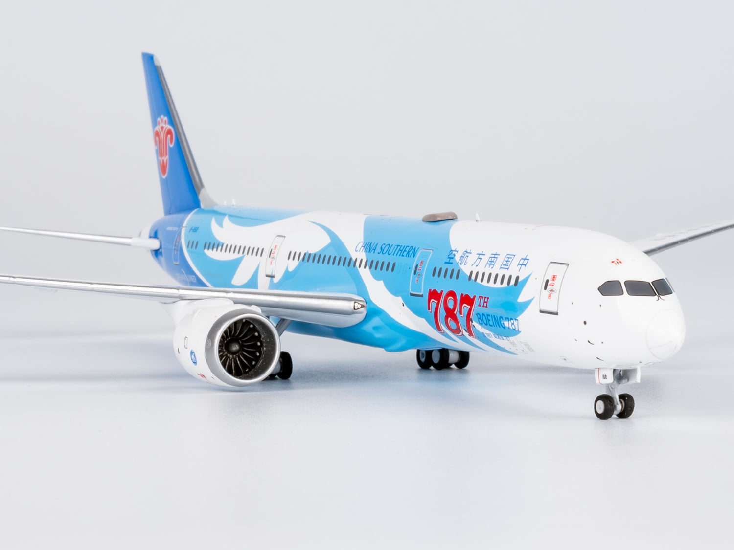 NG Models China Southern Airlines the 787th 787 ever delivered Boeing 787-9 Dreamliner B-1168 1/400 Scale