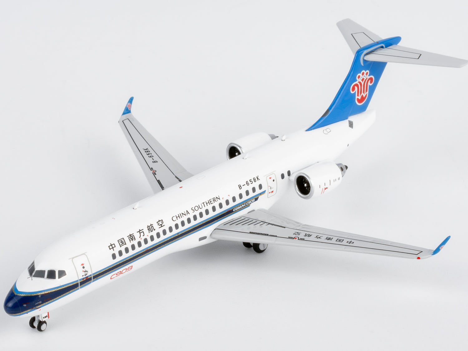 NG Models China Southern Airlines COMAC C909 B-658K 1/400 Aircraft Scale Model
