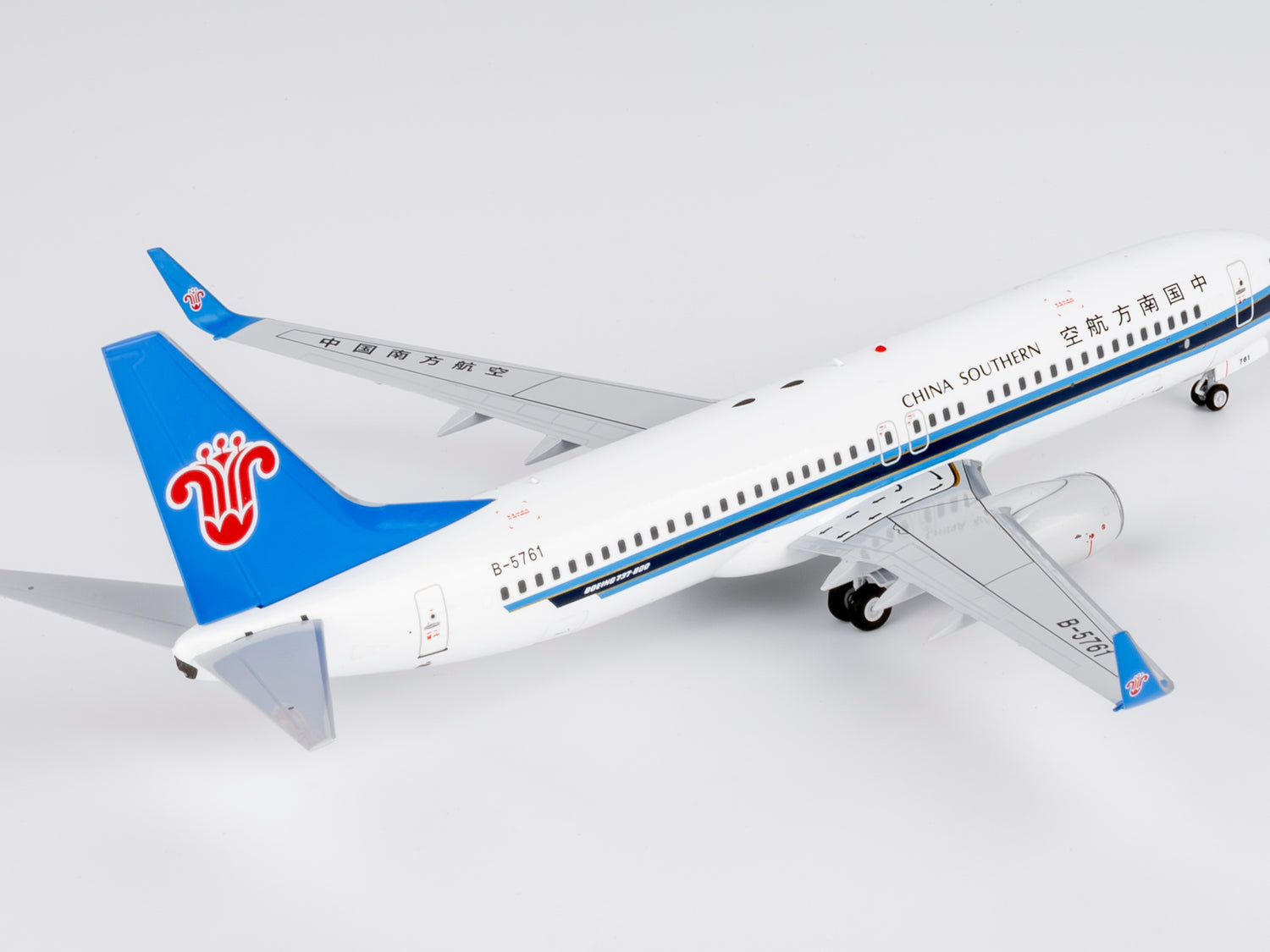 NG Models China Southern Airlines Boeing 737-800/w B-5761 1/200 Scale