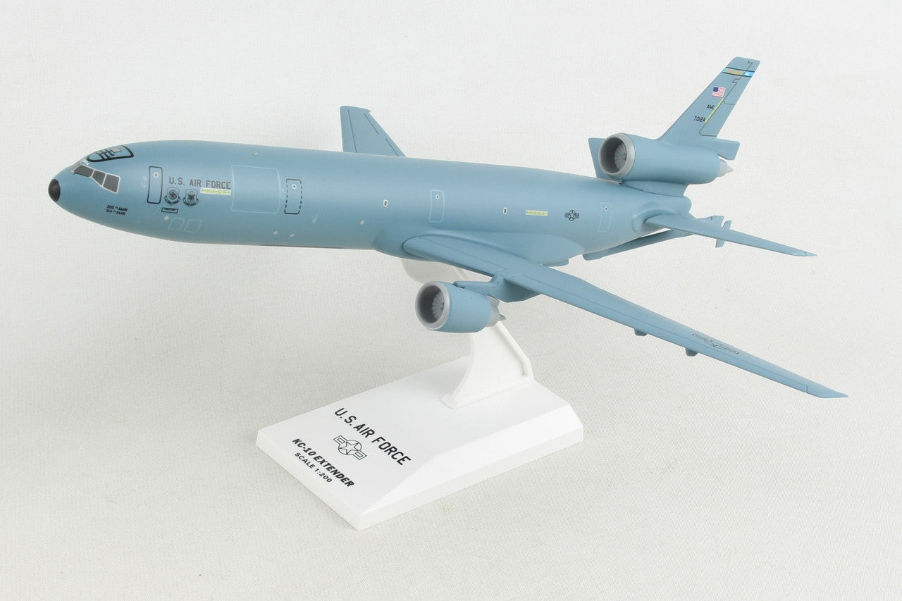 SkyMarks Kc-10 Usaf Mcguire AFB New Livery 1/200 Scale