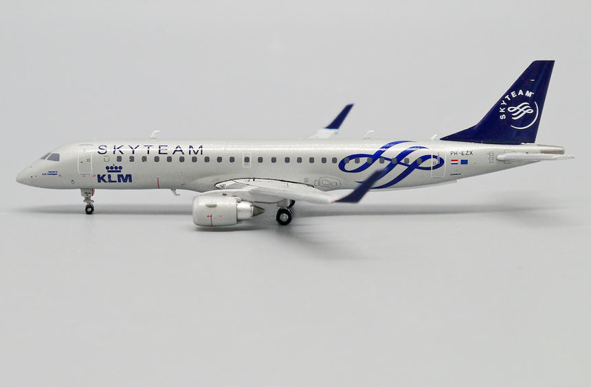 JC Wings KLM Cityhopper Embraer ERJ190 "Skyteam Livery" PH-EZX 1/400 Aircraft Scale Model