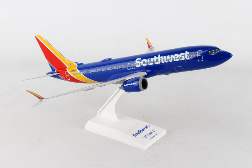 SkyMarks Southwest Airlines Boeing 737-Max8 W/Wifi Dome 1/130 Aircraft Scale Model
