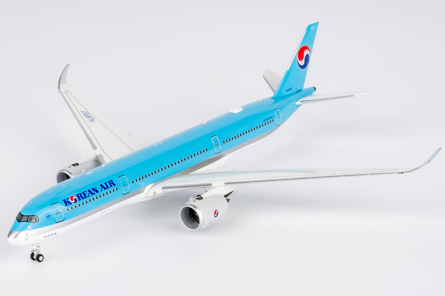 NG Models Korean Air Airbus A350-900 HL8597 1/400 Aircraft Scale Model