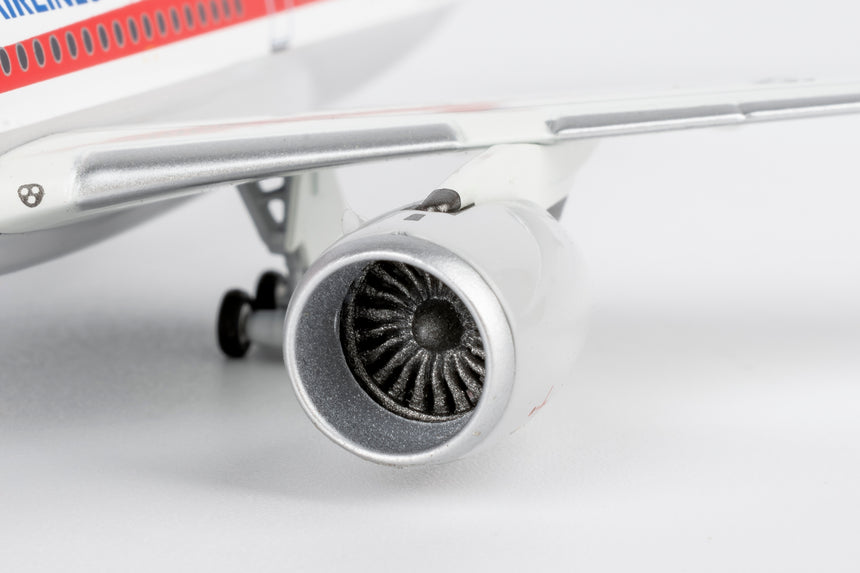 NG Models Sichuan Airlines Airbus A350-900 B-304V 1/400 Aircraft Scale Model