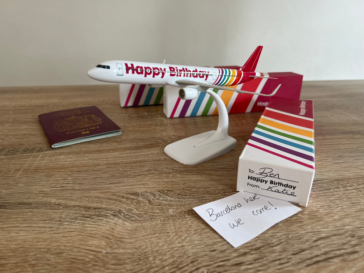 AeroClix Happy Birthday Airbus A321 1/200 Aircraft Scale Model