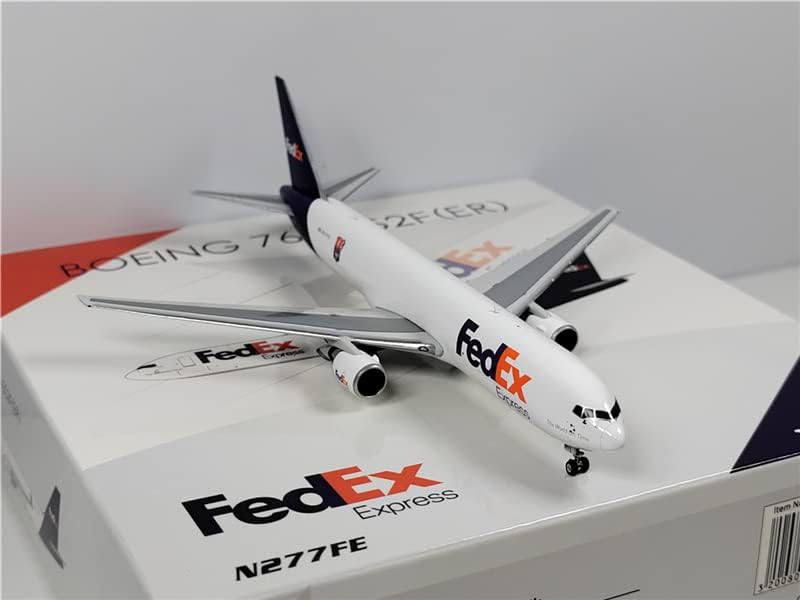 Phoenix FedEx Boeing 767-3S2F (ER) '100th Boeing 767 FedEx' N277FE 1/400 Aircraft Scale Model