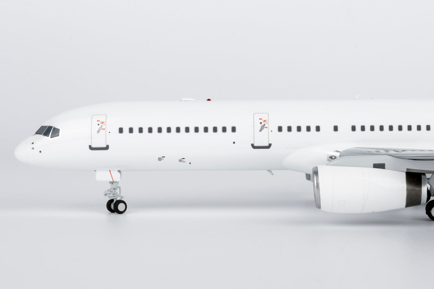NG Models USA - Air Force C-32B (Boeing 757-200) 00-9001 1/200 Aircraft Scale Model