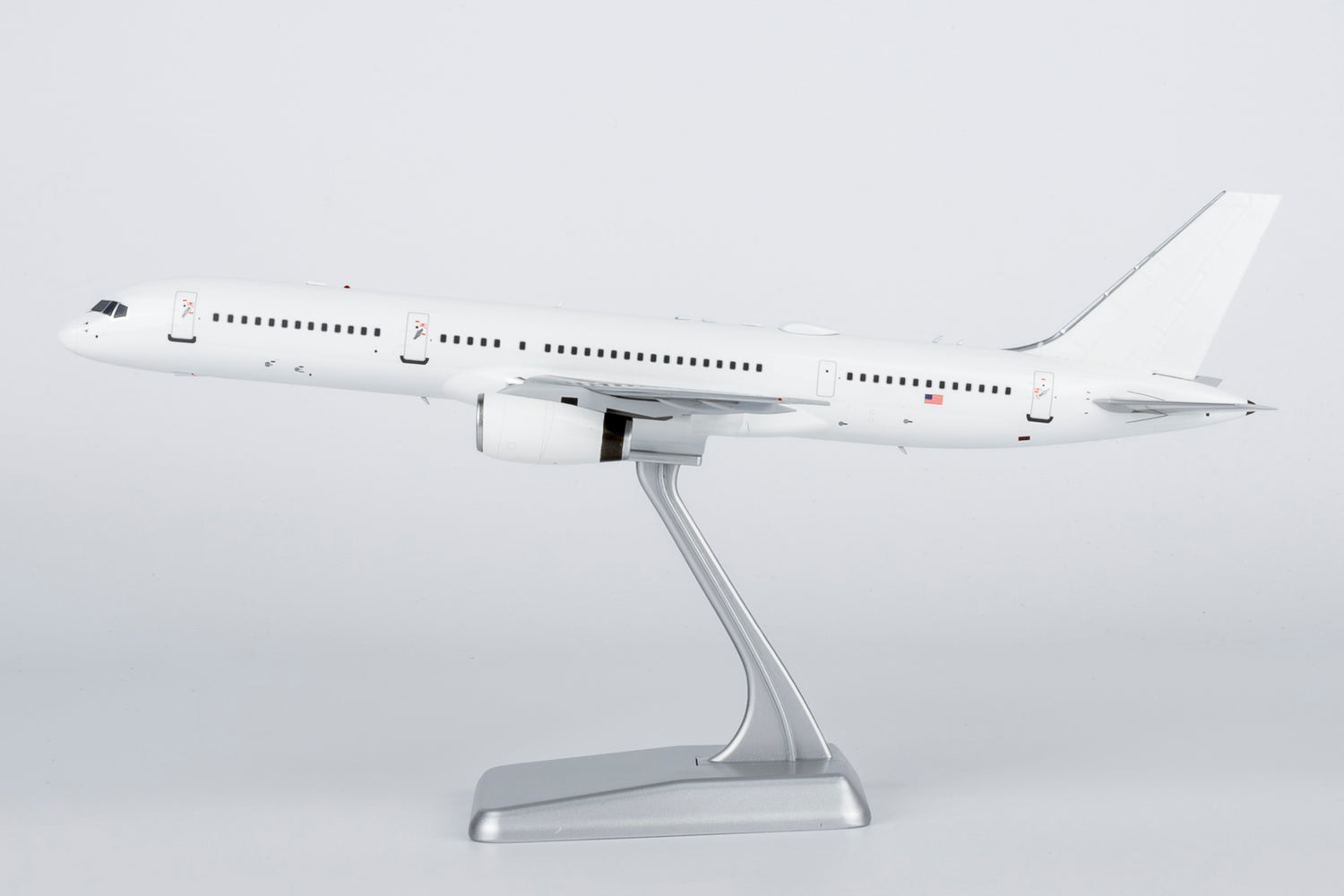 NG Models USA - Air Force C-32B (Boeing 757-200) 00-9001 1/200 Aircraft Scale Model