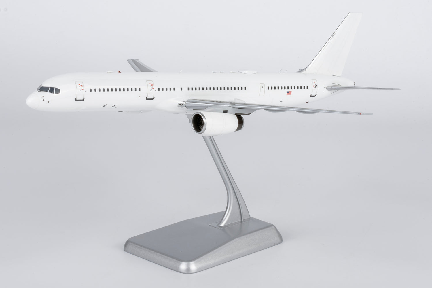 NG Models USA - Air Force C-32B (Boeing 757-200) 00-9001 1/200 Aircraft Scale Model
