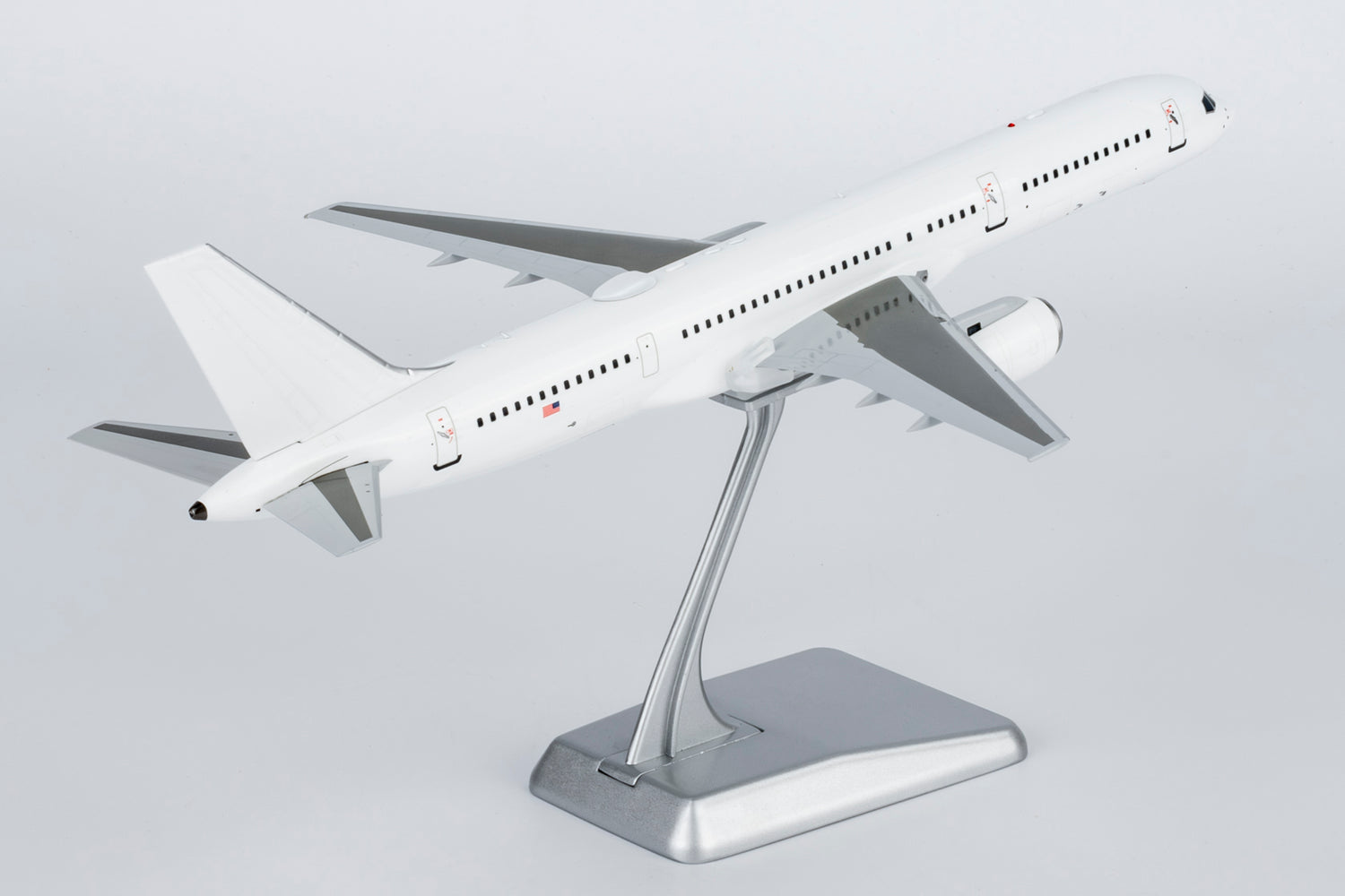 NG Models USA - Air Force C-32B (Boeing 757-200) 00-9001 1/200 Aircraft Scale Model