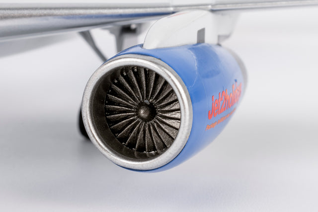 NG Models Jet2.com Boeing 757-200/w G-LSAJ 1/200 Aircraft Scale Model
