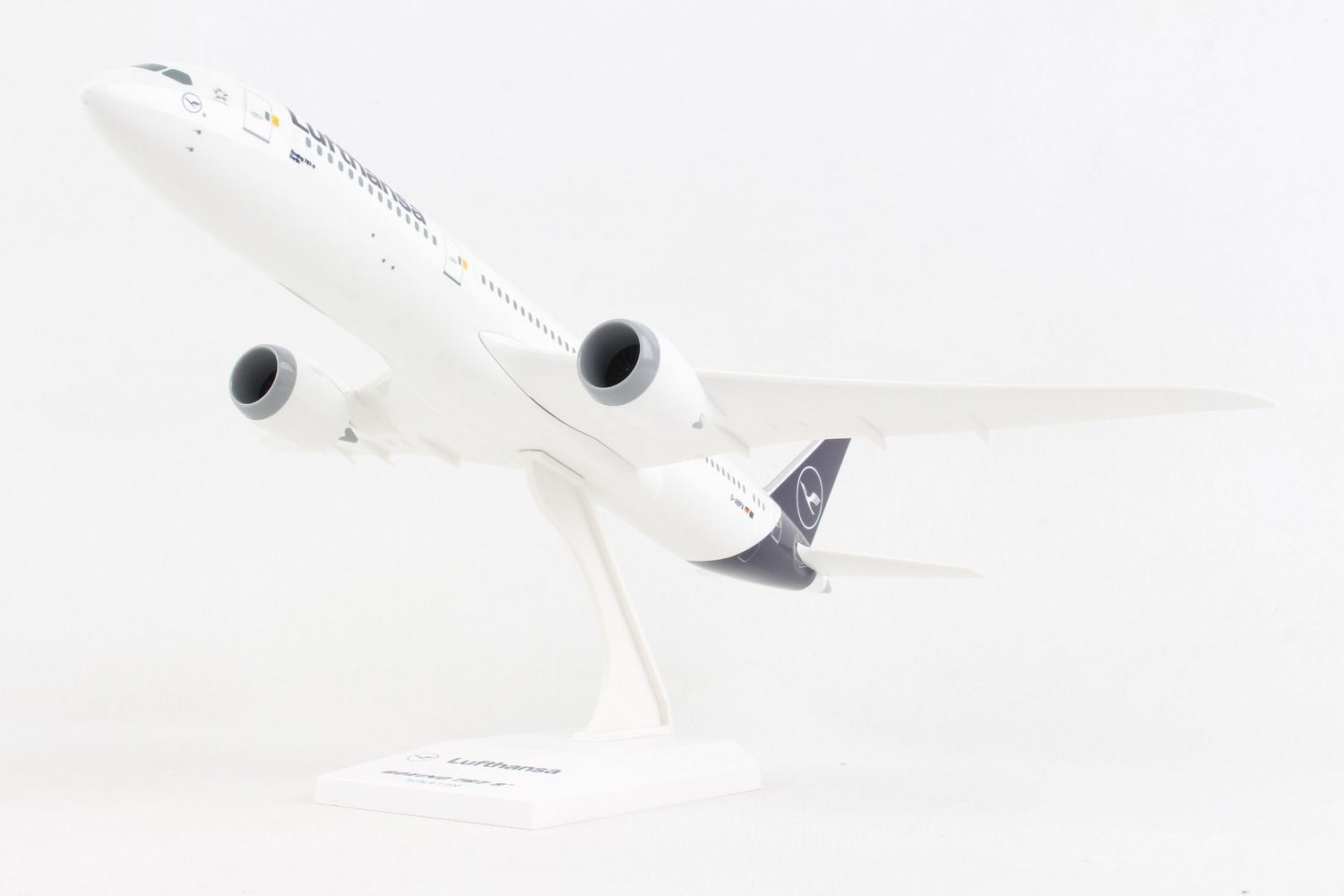 SkyMarks Lufthansa Boeing B787-9 1/200 Scale