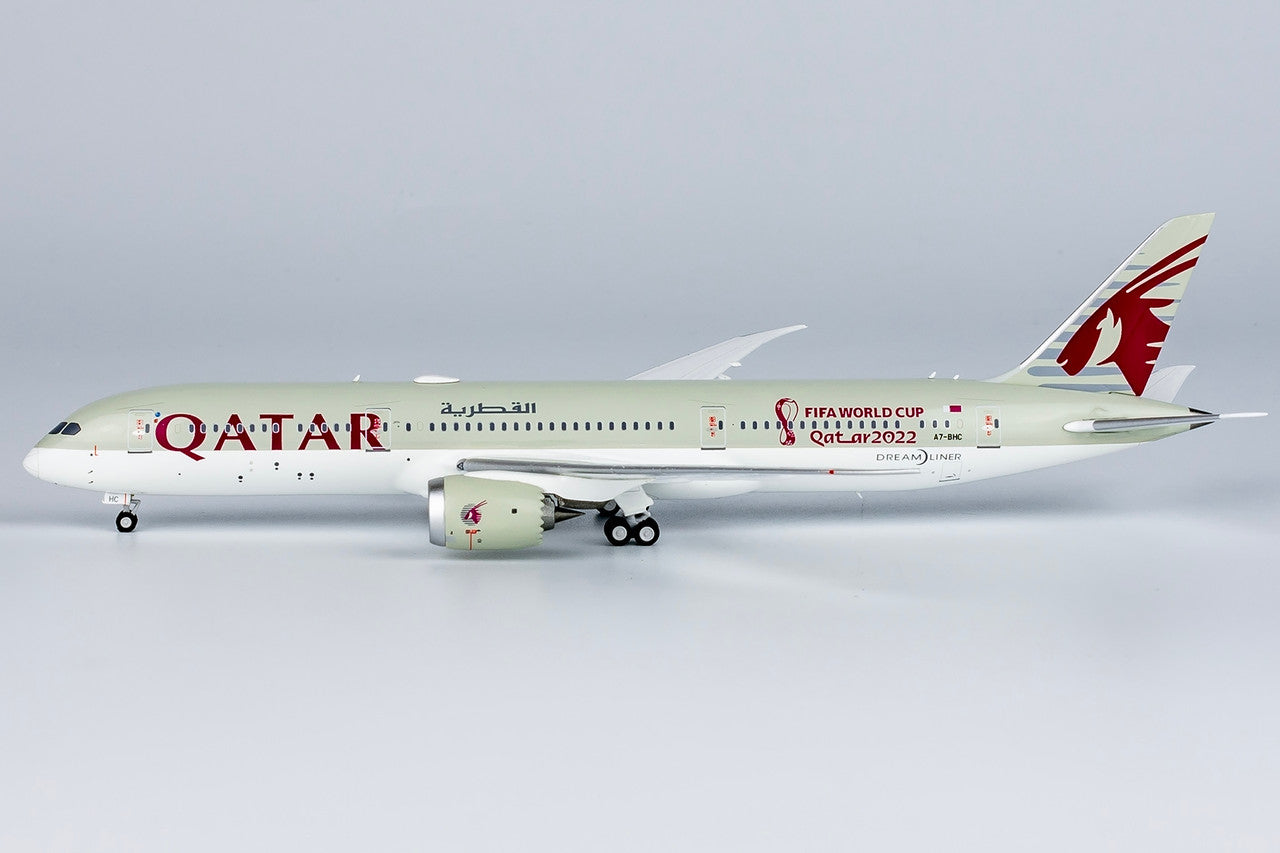 NG Models Qatar Airways Boeing B787-9 Dreamliner A7-BHC 1/400 Scale