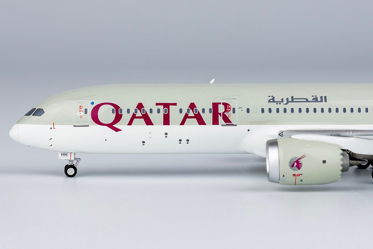 NG Models Qatar Airways Boeing B787-9 Dreamliner A7-BHH 1/400 Scale