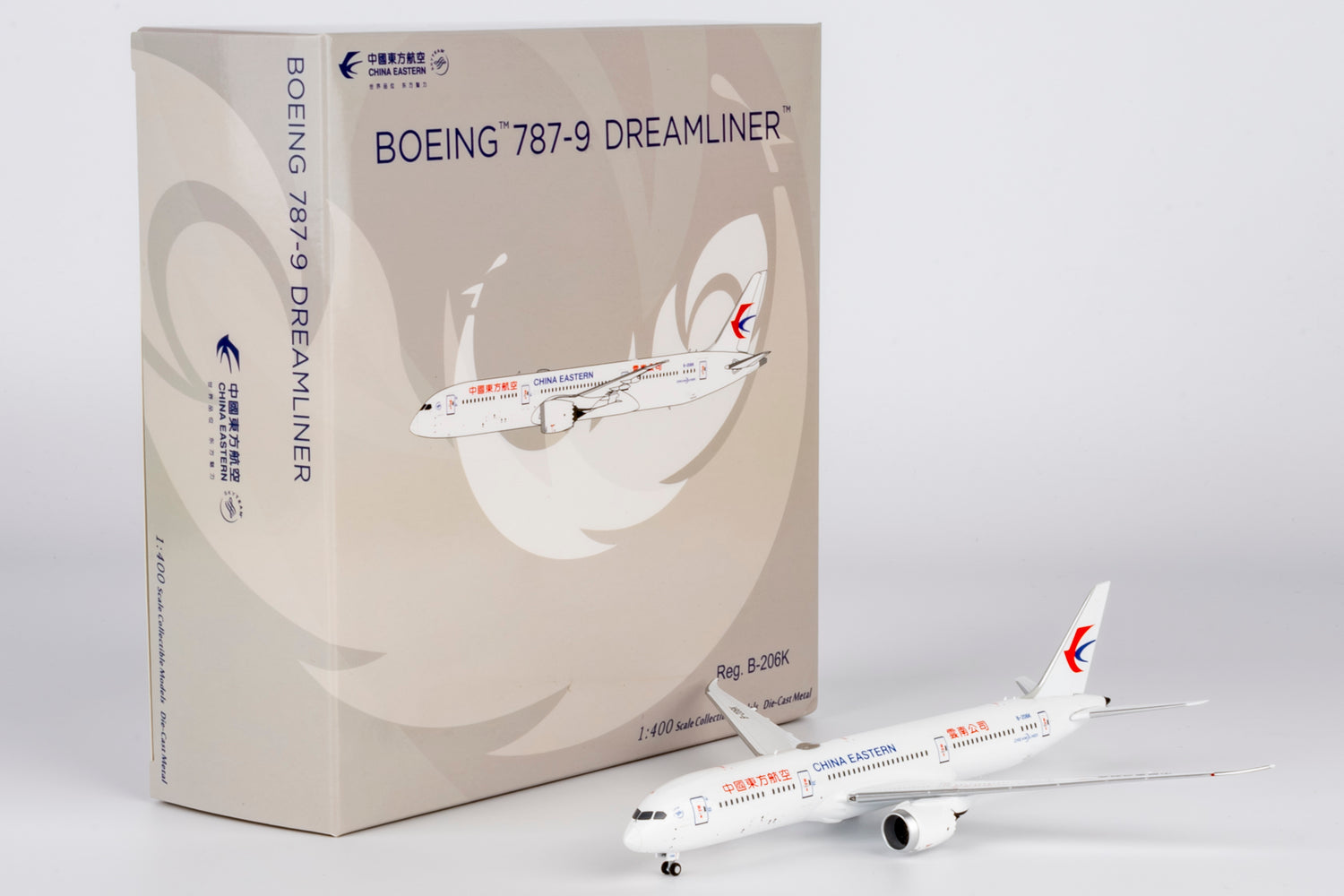 NG Models China Eastern Airlines "YUNNAN BRANCH (云南公司)" Titles Boeing 787-9 Dreamliner B-206K 1/400 Scale