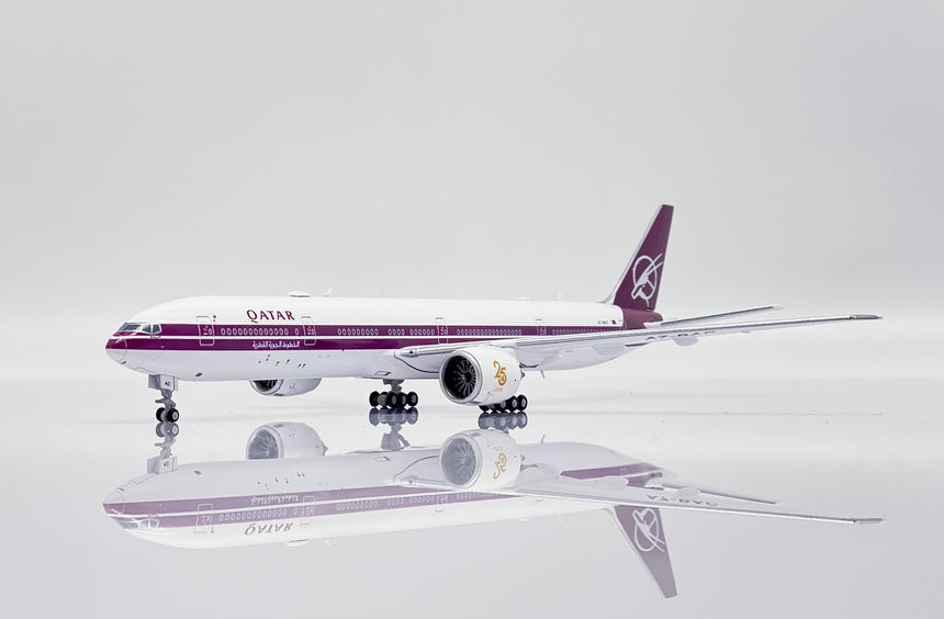JC Wings Qatar Airways Boeing 777-300ER (A7-BAC) 1/400 Aircraft Scale Model